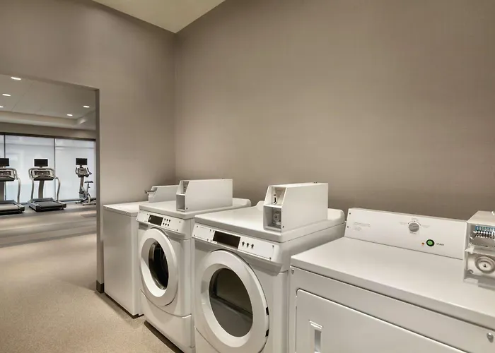 Home2 By Hilton River North Hotel 3*