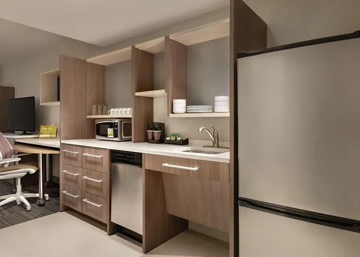 Hotel Home2 By Hilton River North 3*