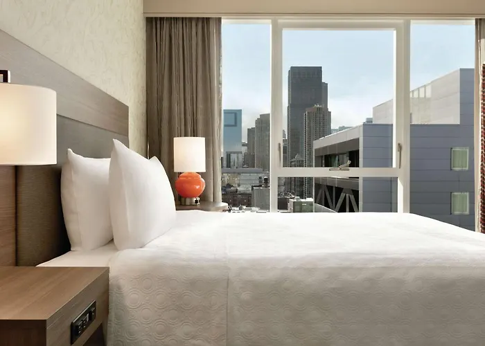 Home2 By Hilton River North Hotel Chicago
