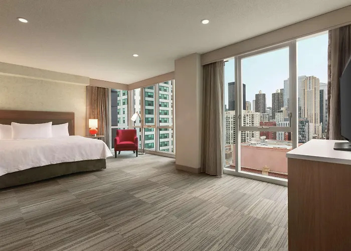 Home2 By Hilton River North Hotel Chicago