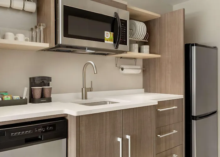 Hotel Home2 By Hilton River North 3*