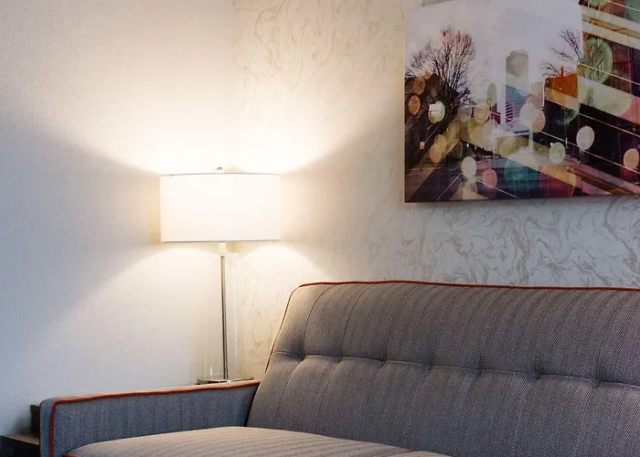 Home2 By Hilton River North 3*